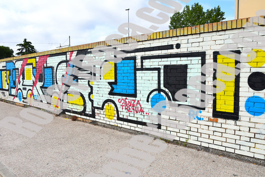 Graffiti - Pisa Yellow and Blue